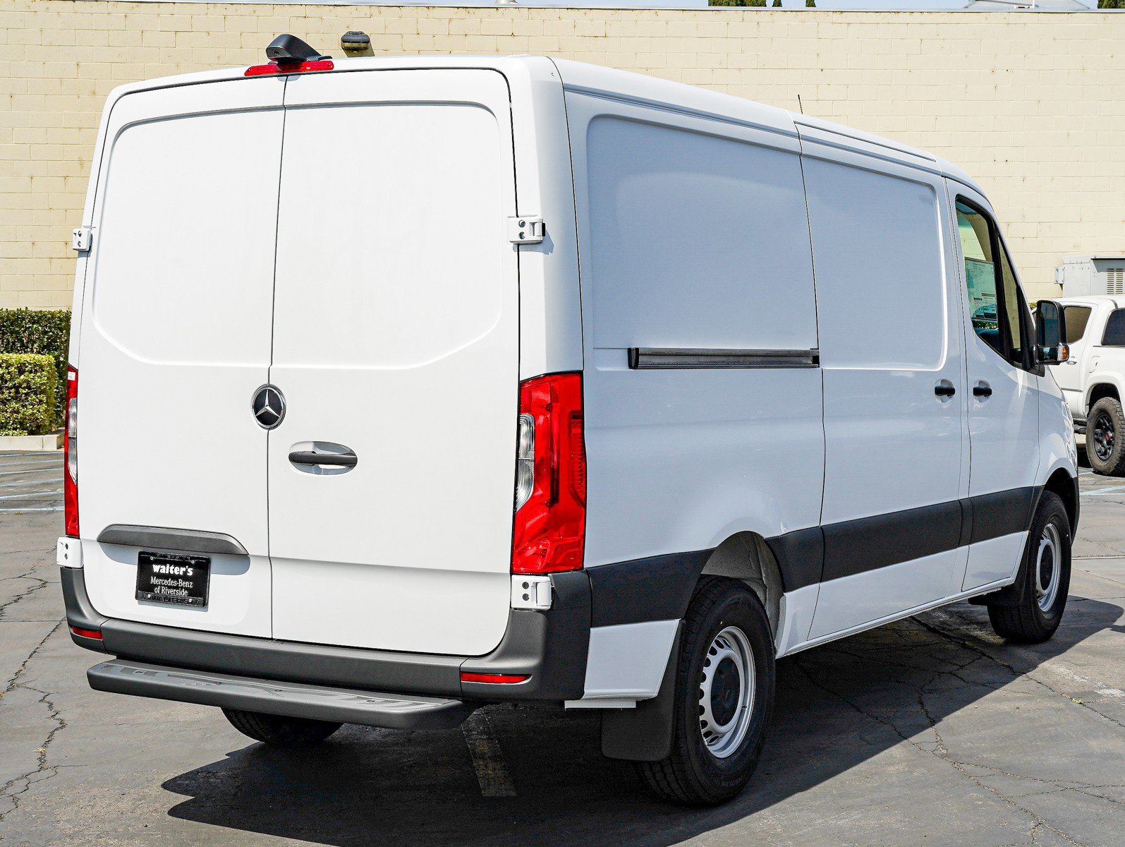 New 2026 Arctic White Mercedes-Benz 2500 Standard Roof I4 Diesel 144 Worker RWD image 6