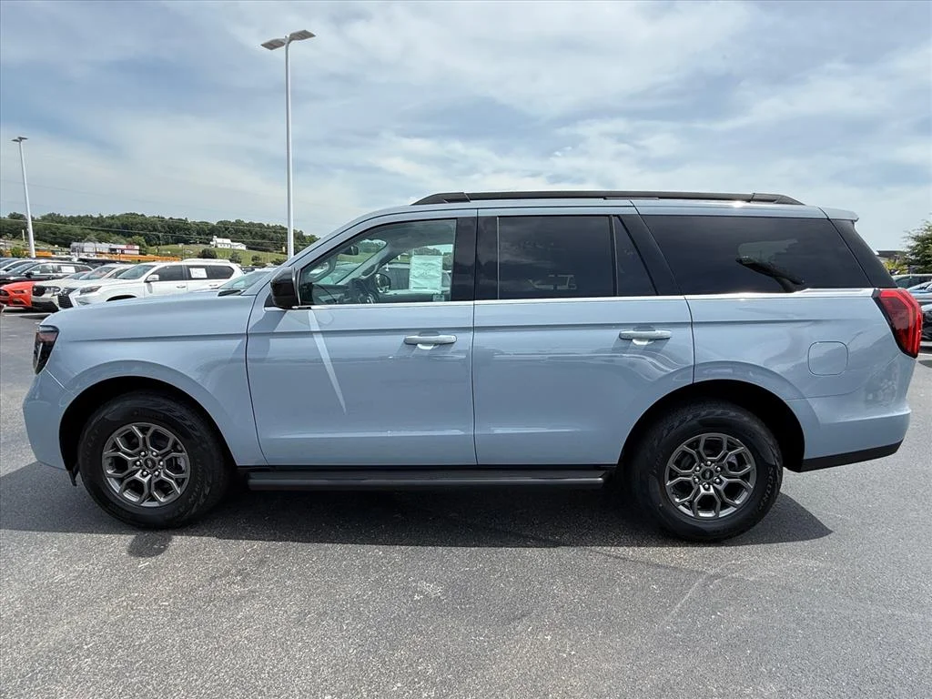 New 2027 Glacier Gray Metallic Tri-Coat Ford Active image 1