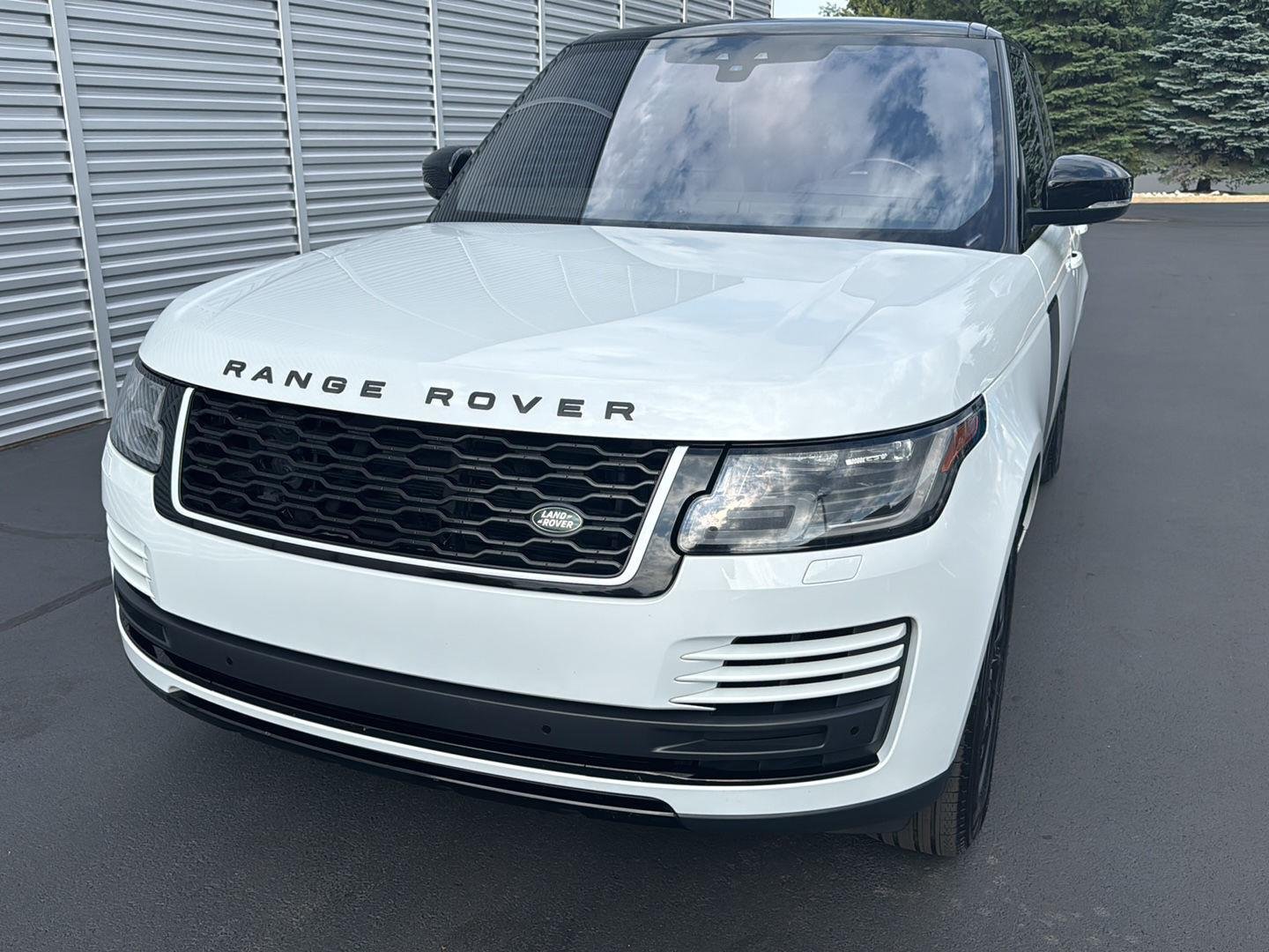 Used 2020 Yulong White Metallic Land Rover 4DR 4WD V6 SC SWB image 3