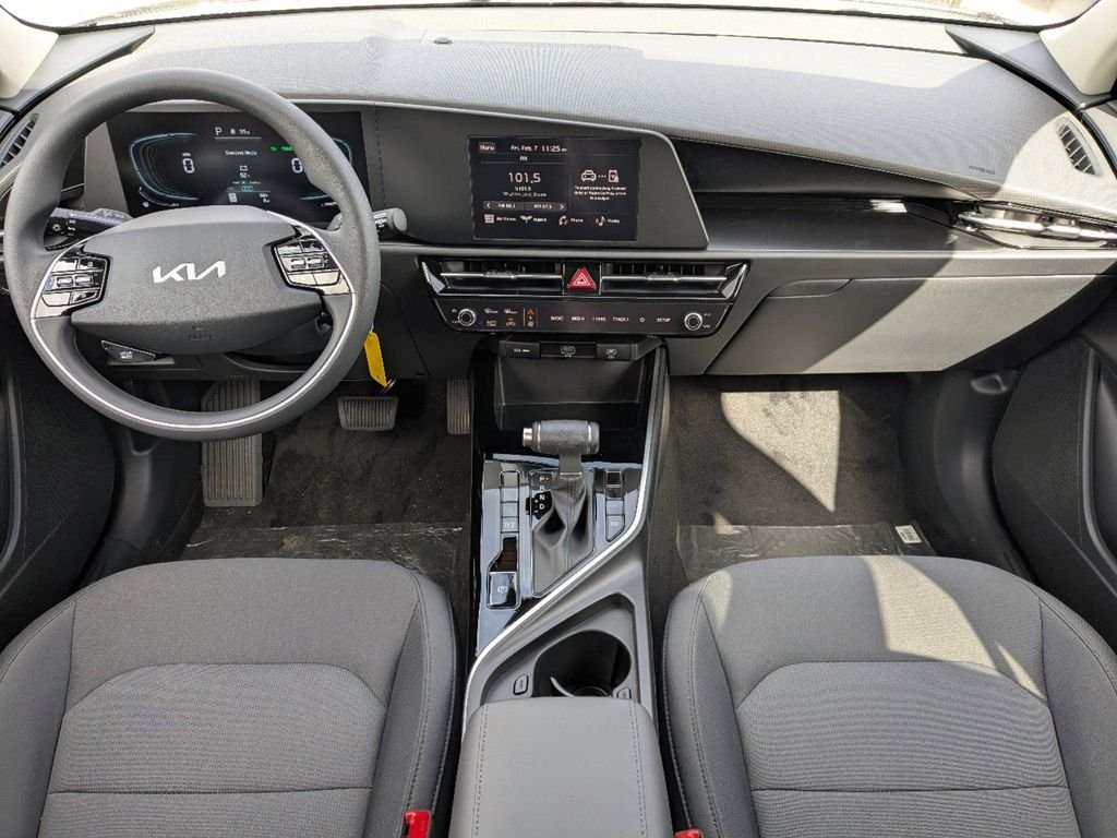 New 2025 Aurora Black Pearl Kia LX image 14