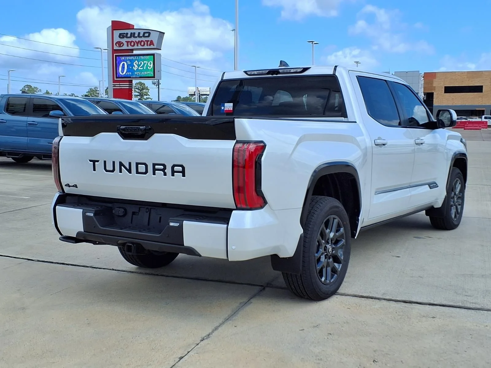 New 2026 Off-white Toyota Platinum image 6