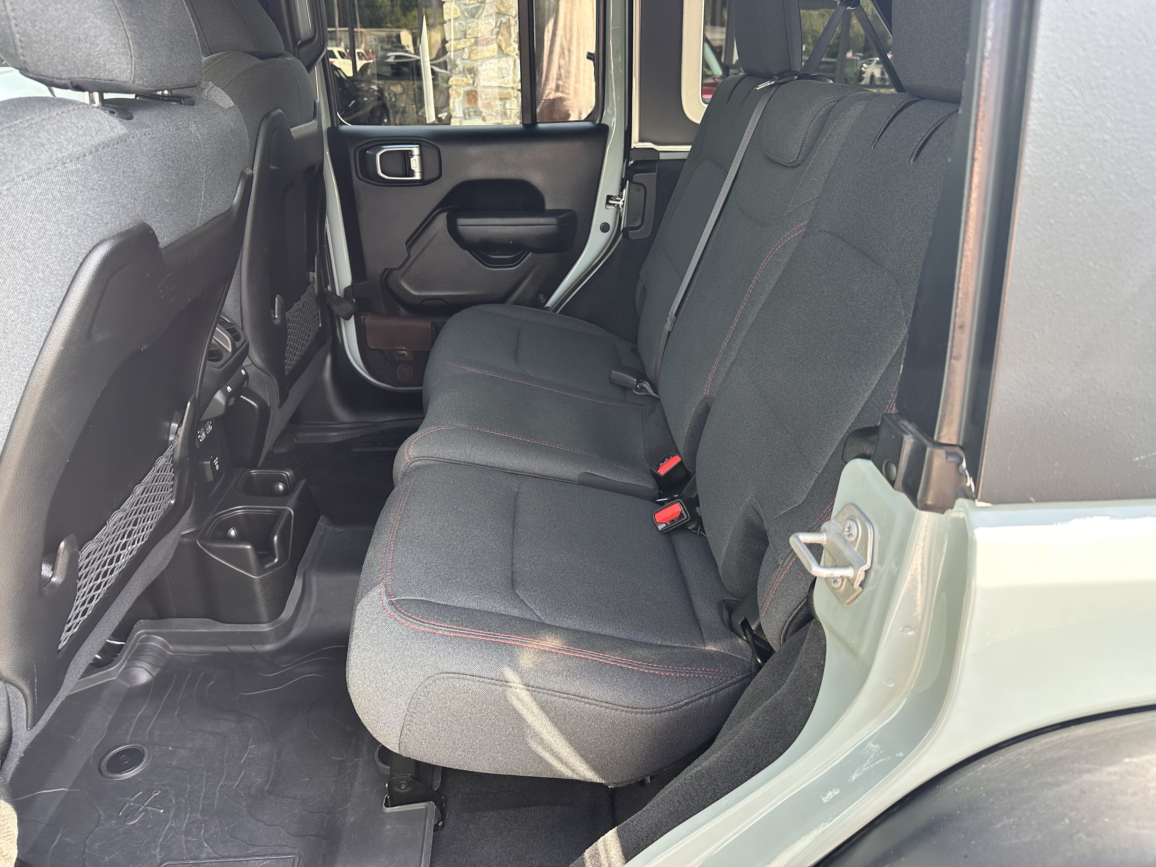 Certified Used 2024 Earl Clearcoat Jeep Rubicon image 12