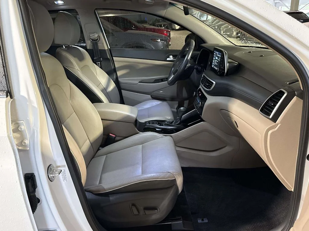 Used 2019 White Hyundai Ultimate image 15