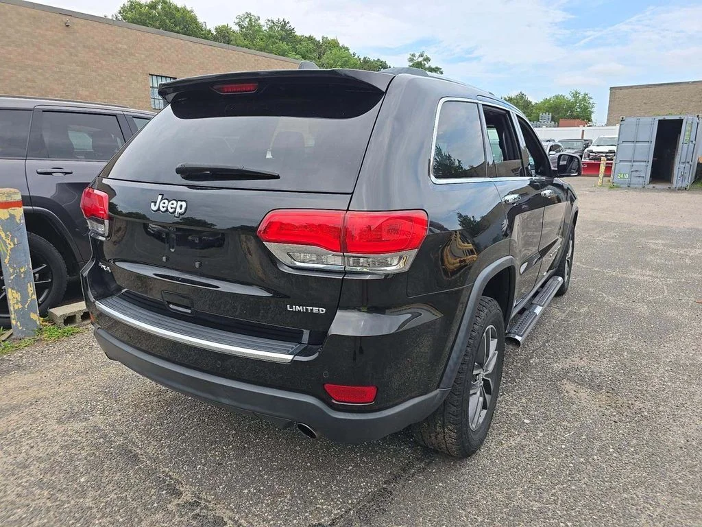 Certified Used 2018 Black Jeep Limited image 8