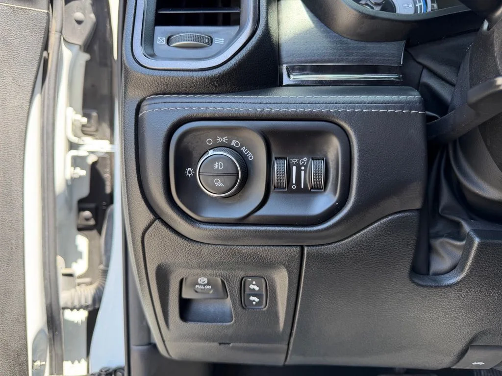 Used 2022 White Ram Limited image 22