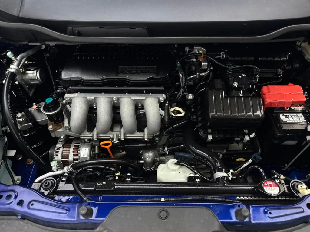 Used 2011  Honda Base image 72