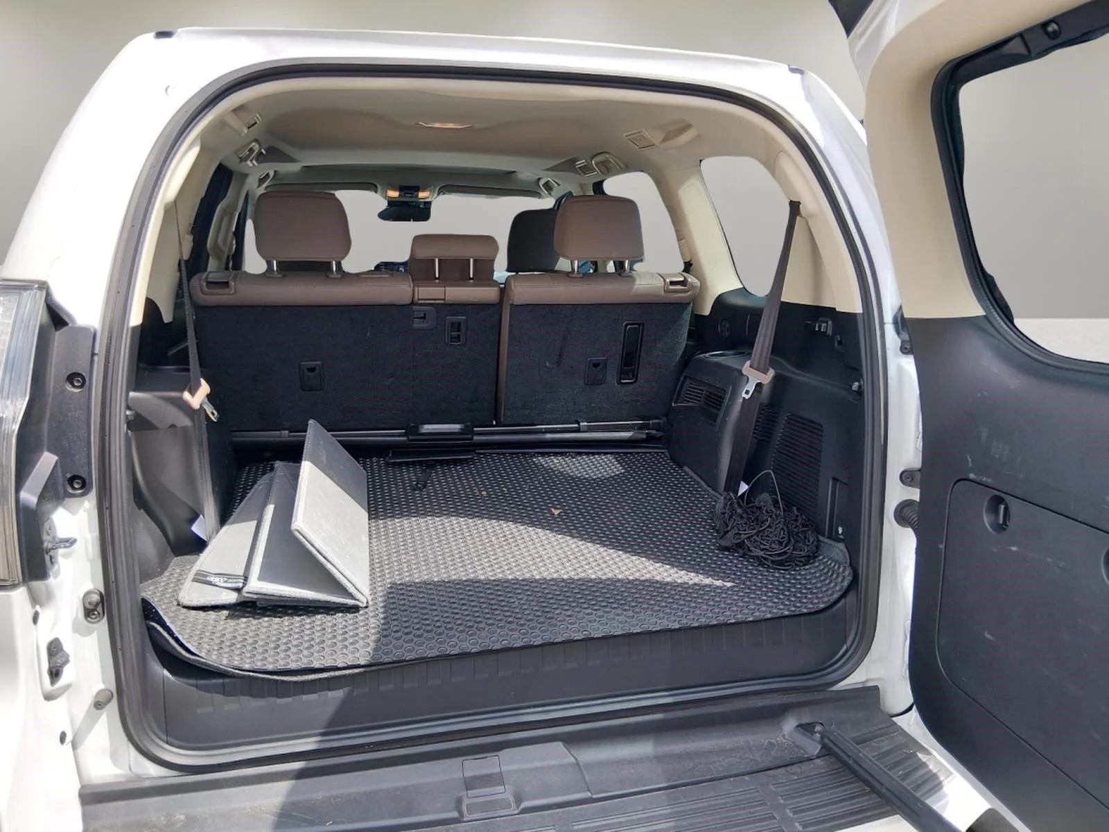 Used 2022 Starfire Pearl Lexus GX 460 Premium image 14