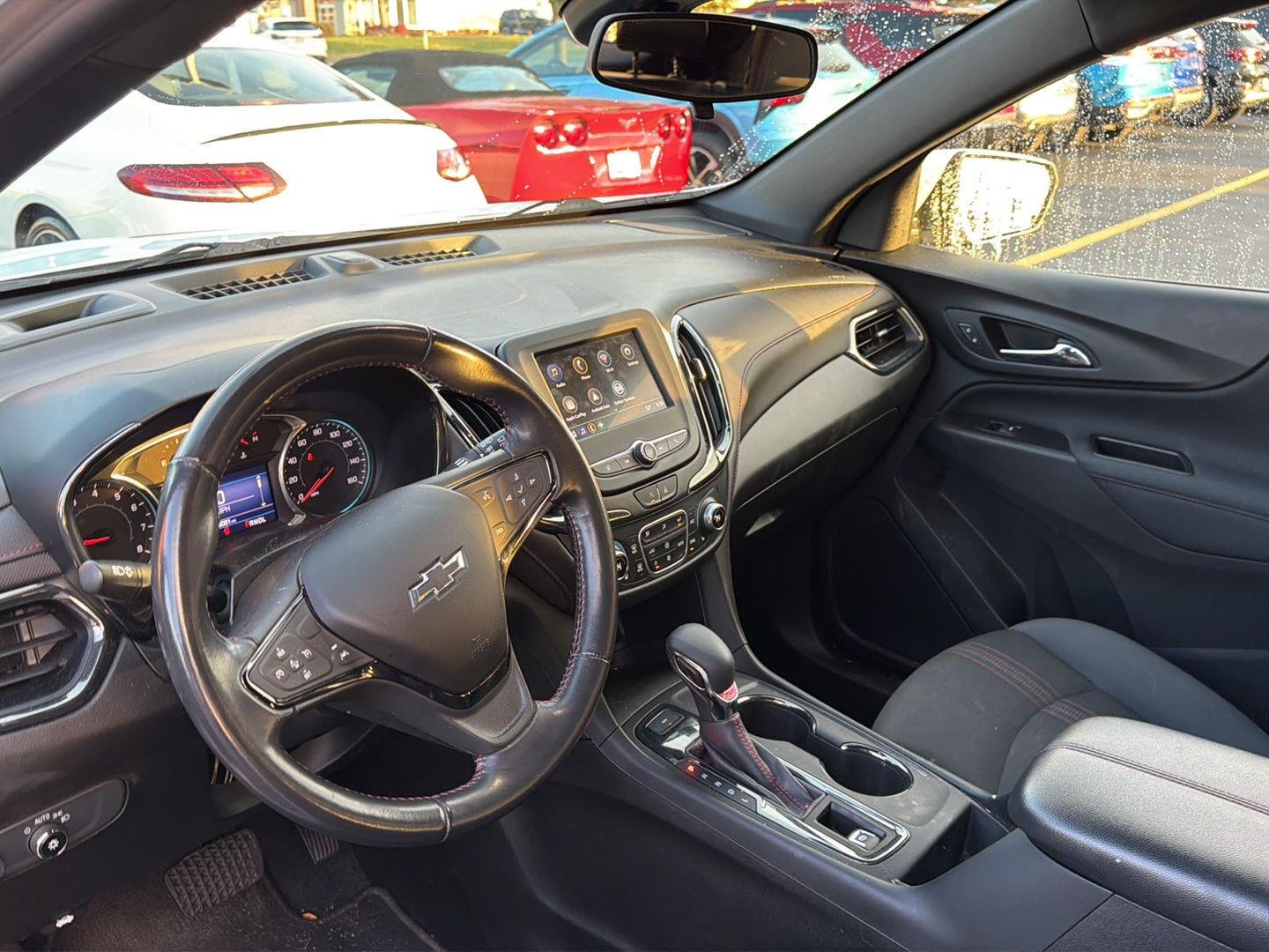 Used 2022 Summit White Chevrolet RS image 3