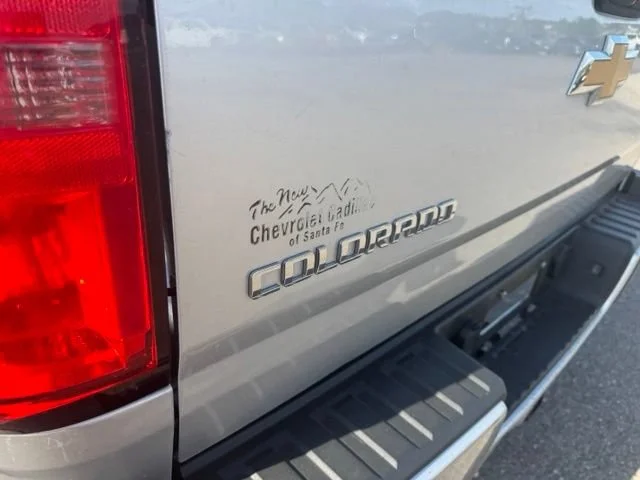 Used 2016 SILVER ICE METALLIC Chevrolet 4WD LT image 19