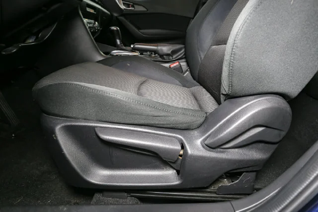 Used 2015 Blue Mazda i Touring image 35