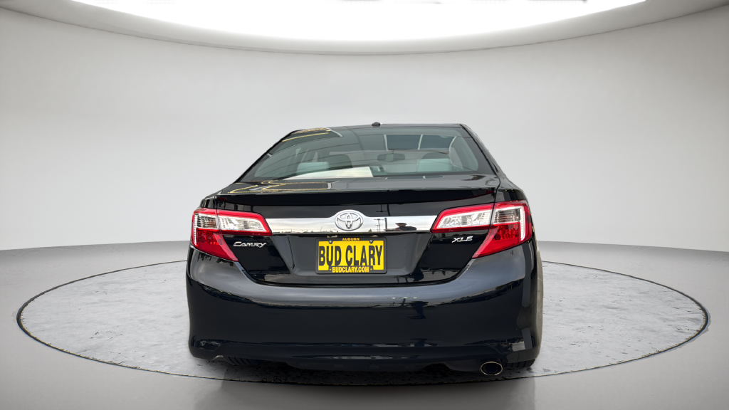Used 2014 Black Toyota LE image 9