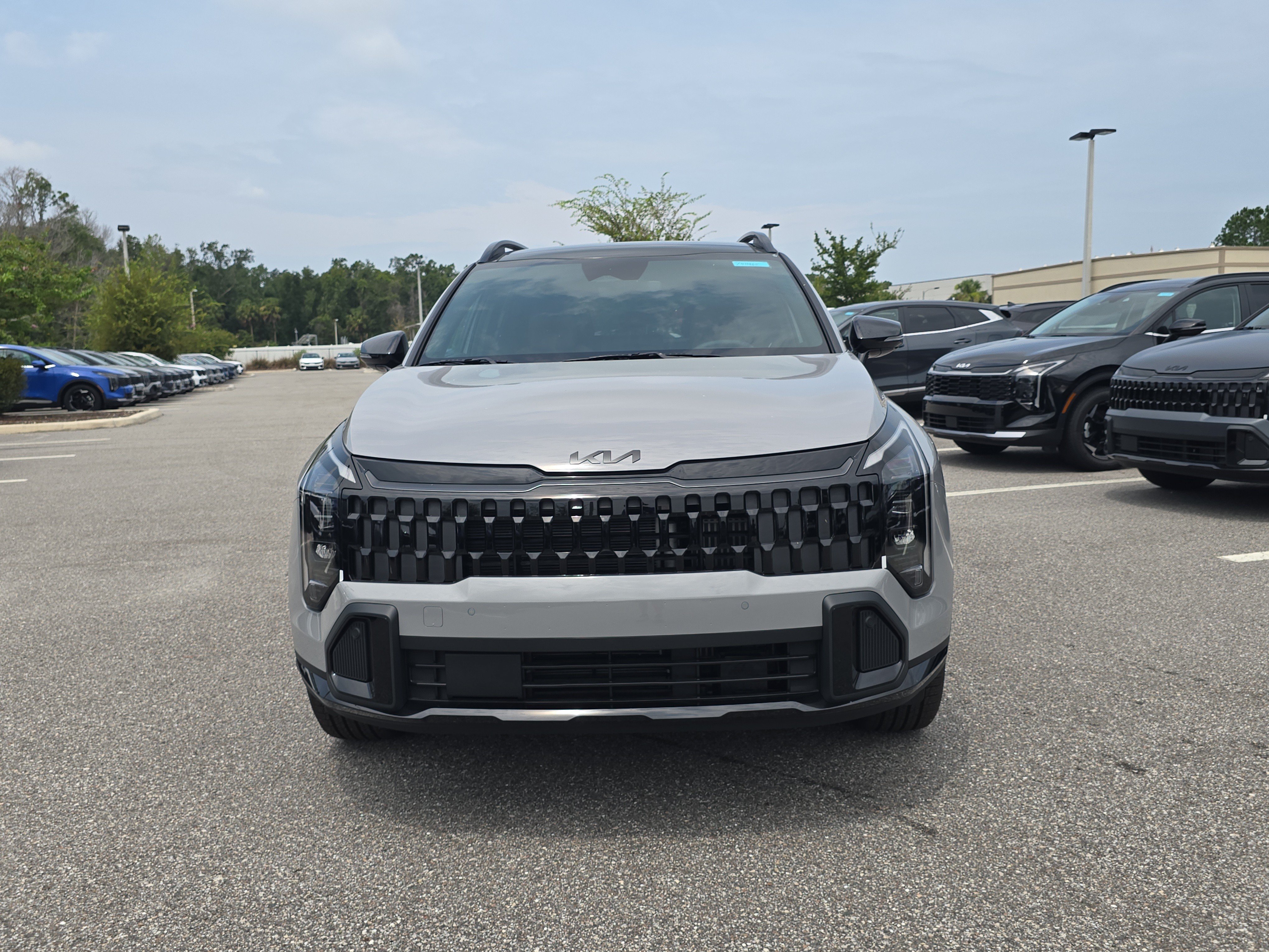 New 2027 Wolf Gray Kia X-Line image 3
