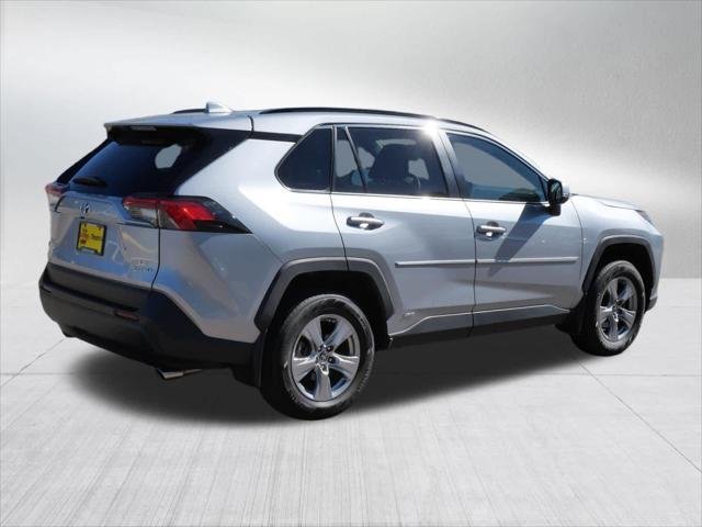 Certified Used 2024 SILVER SKY METALLIC Toyota  image 8