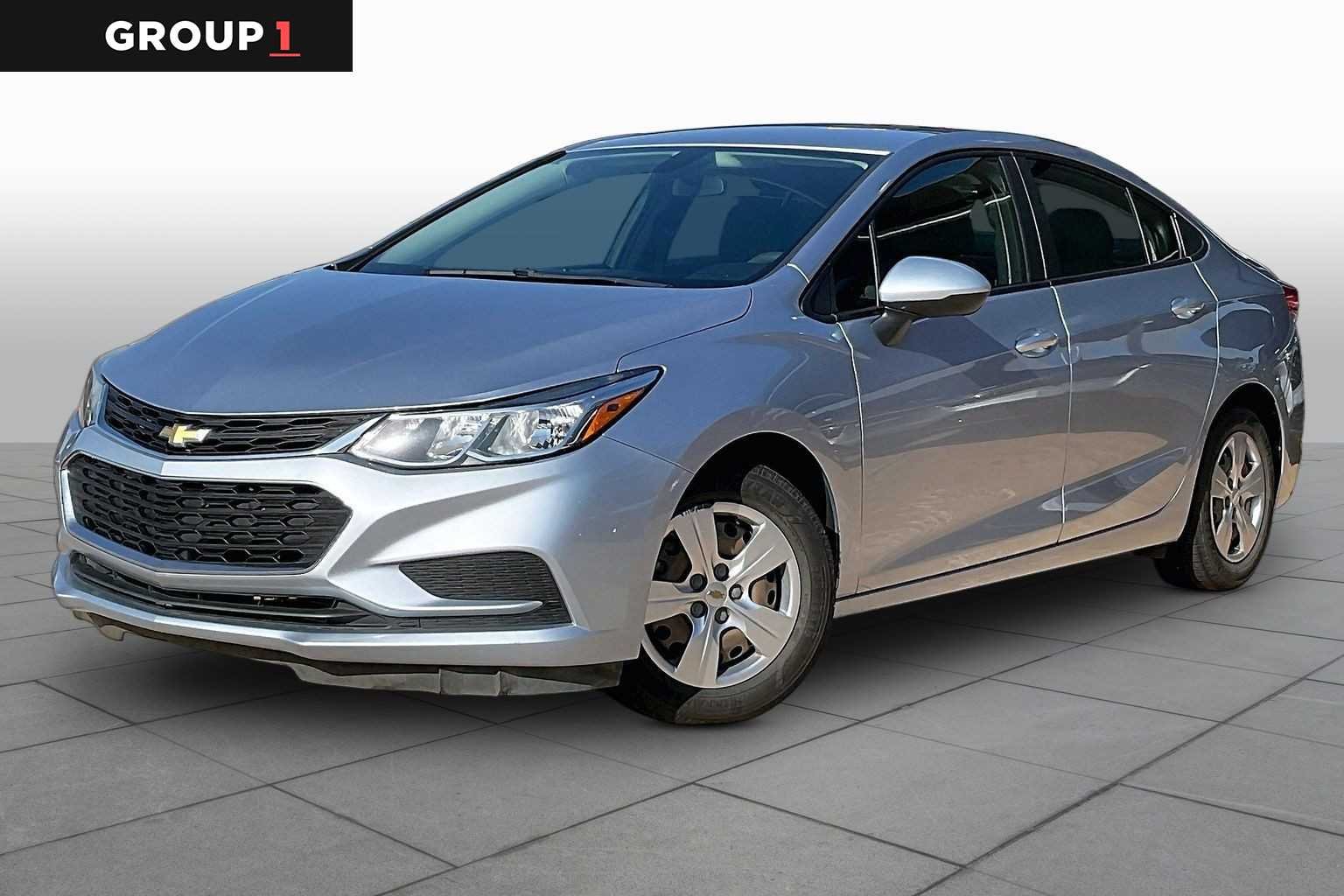 Pre-Owned 2017 Chevrolet Cruze LS