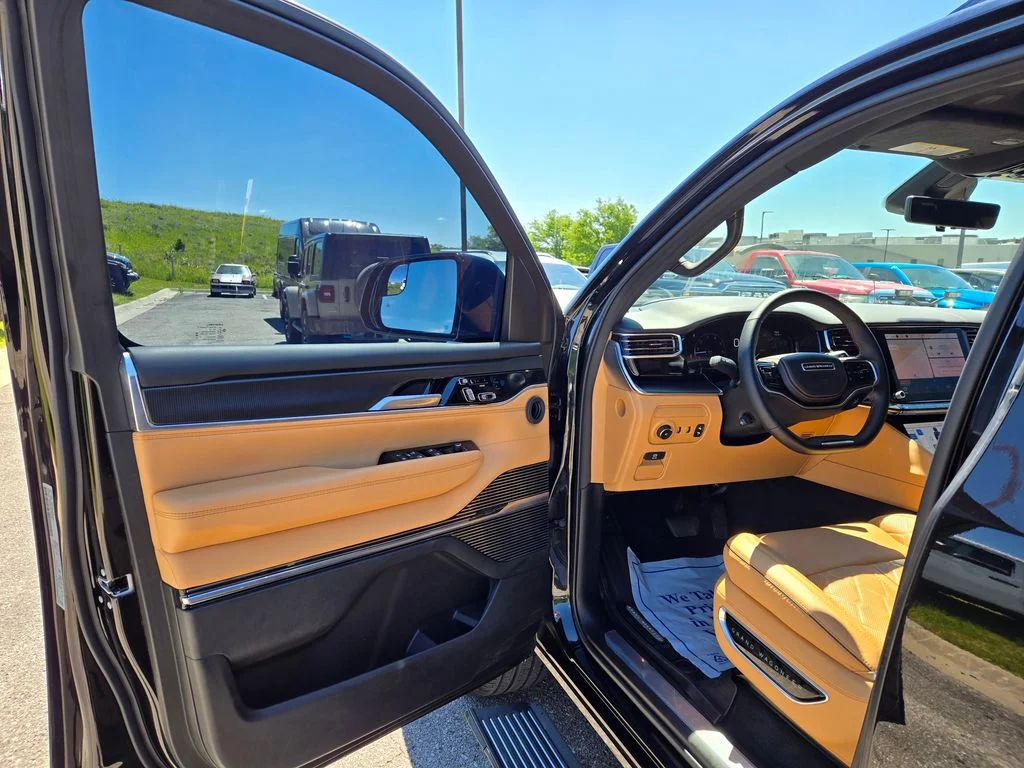 Used 2025 Black Jeep Series III image 14
