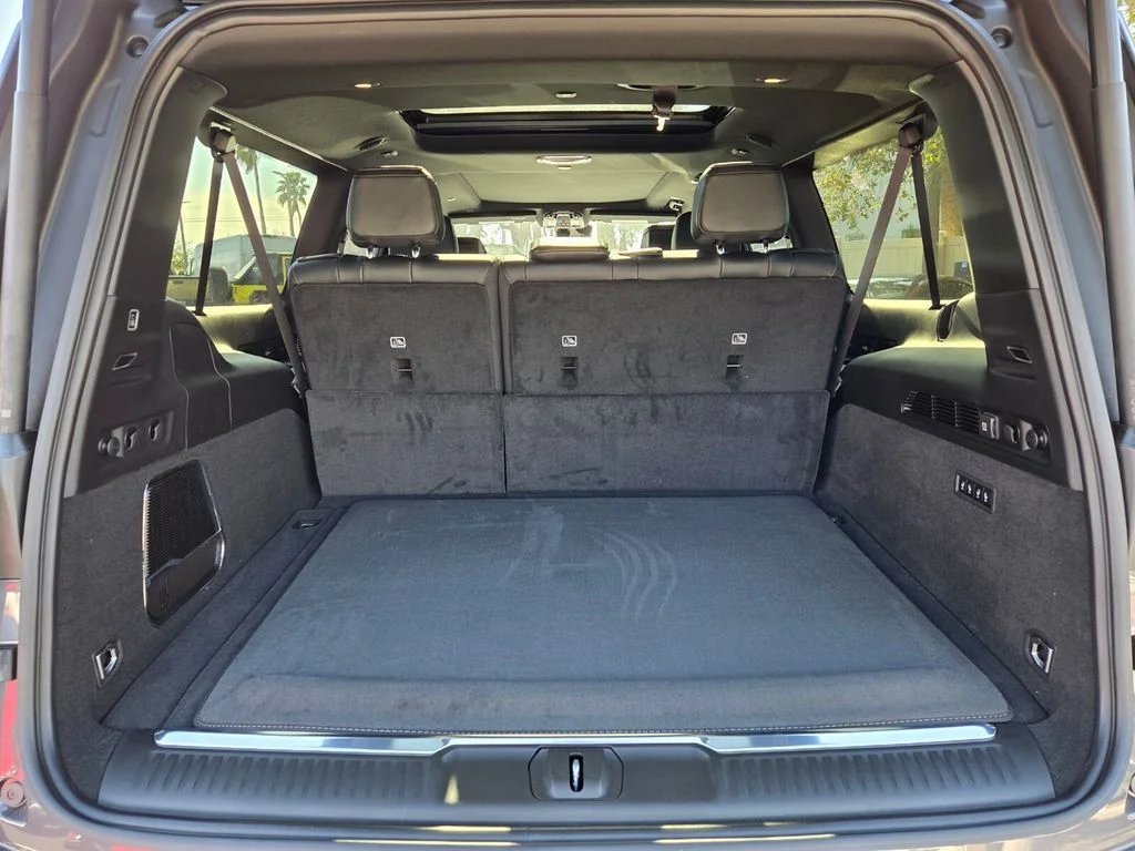 New 2026 Baltic Gray Metallic Clearcoat Jeep Summit Obsidian image 9