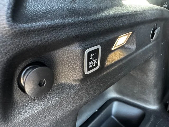 Used 2024 Gray Jeep Laredo image 19