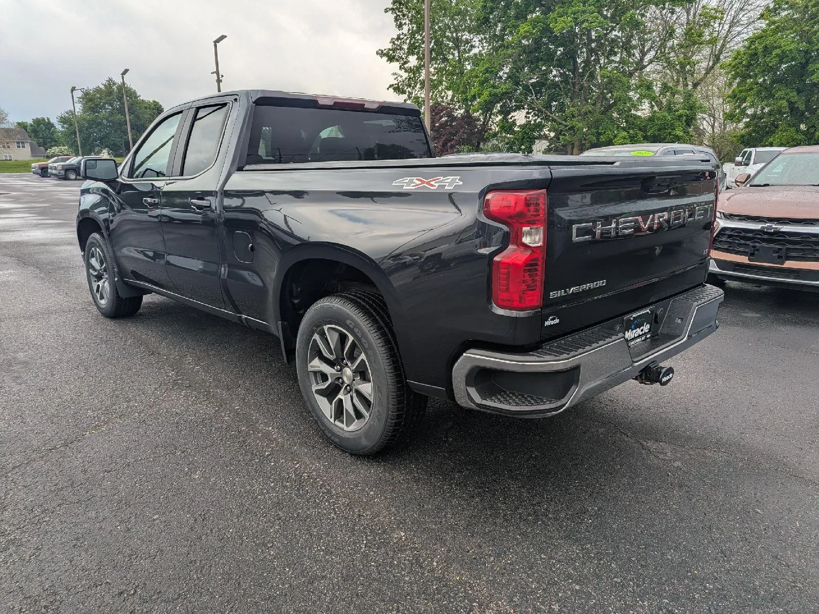 Used 2023 Dark Ash Metallic Chevrolet LT (2FL) image 5