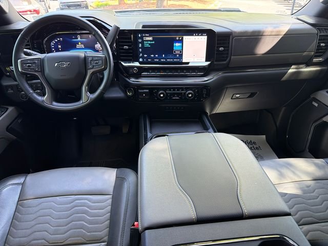 Used 2024 Gray Chevrolet ZR2 image 22