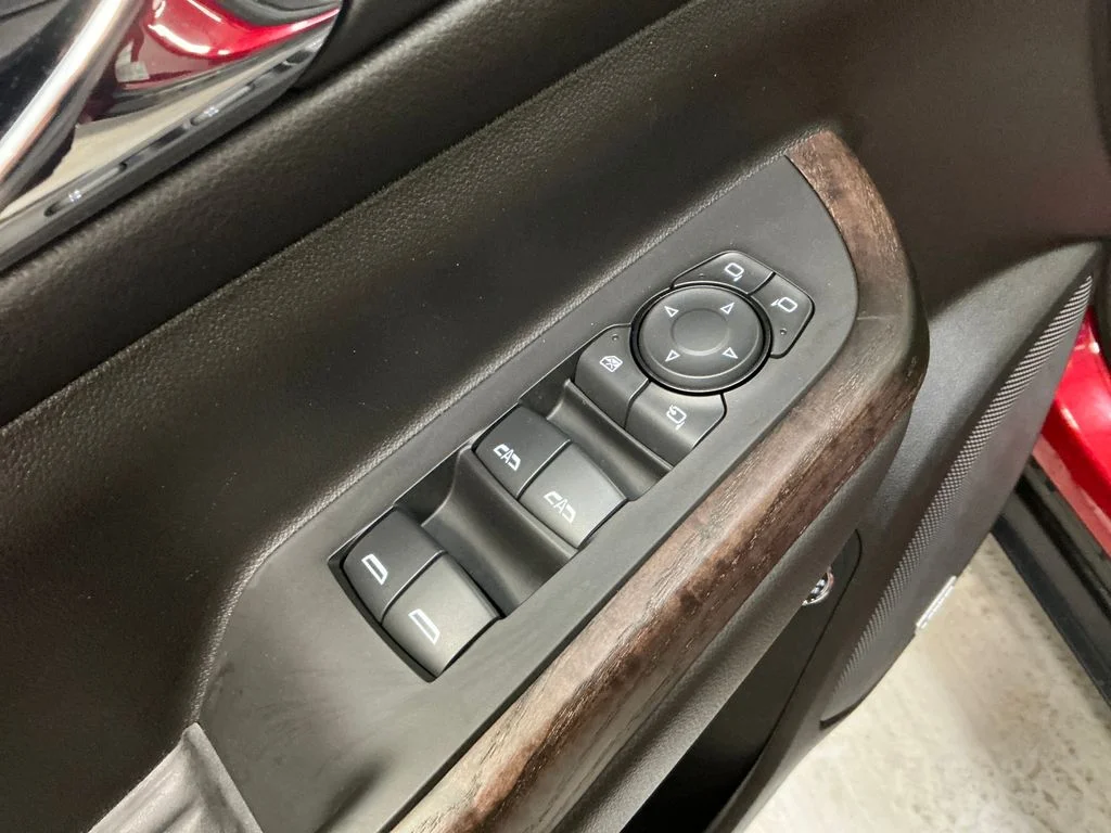 Used 2023 Red GMC Denali image 16