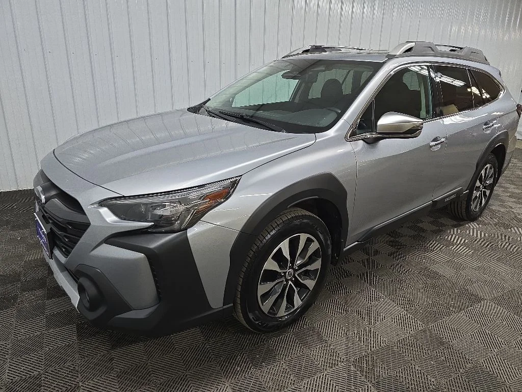 Used 2023 Ice Silver Metallic Subaru Touring XT image 8