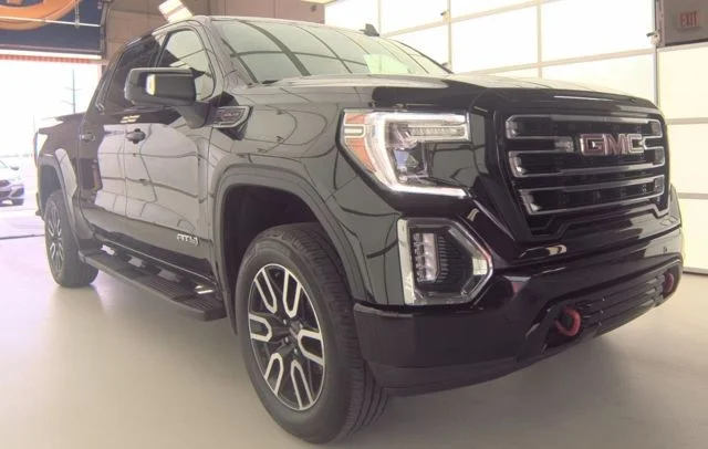 2020 GMC Sierra 4WD Crew Cab Short Box AT4's photo