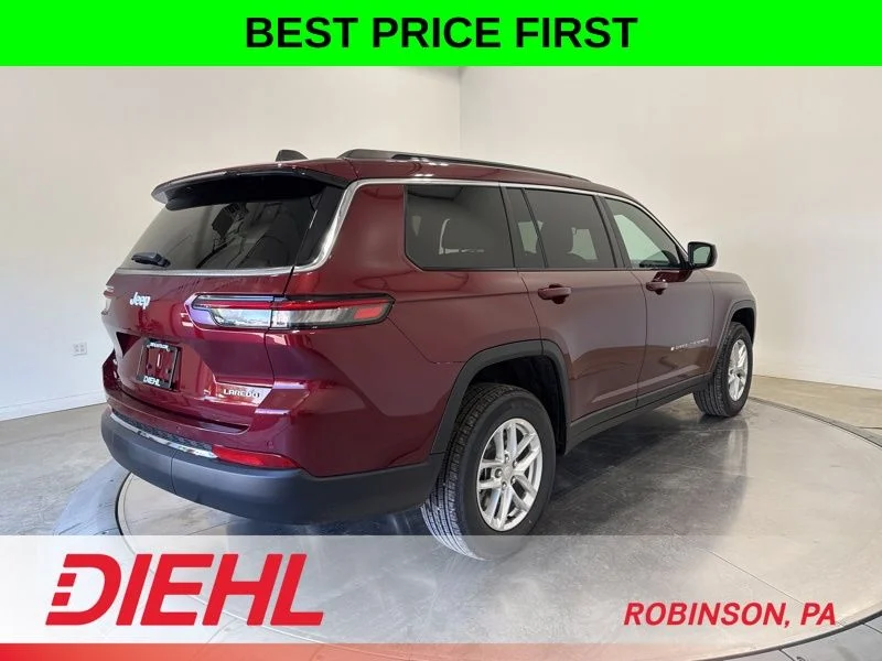 New 2026 Velvet Red Pearl-Coat Exterior Paint Jeep Laredo image 7