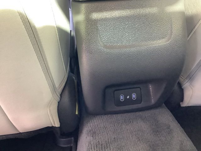 Certified Used 2025 White Hyundai SEL image 28