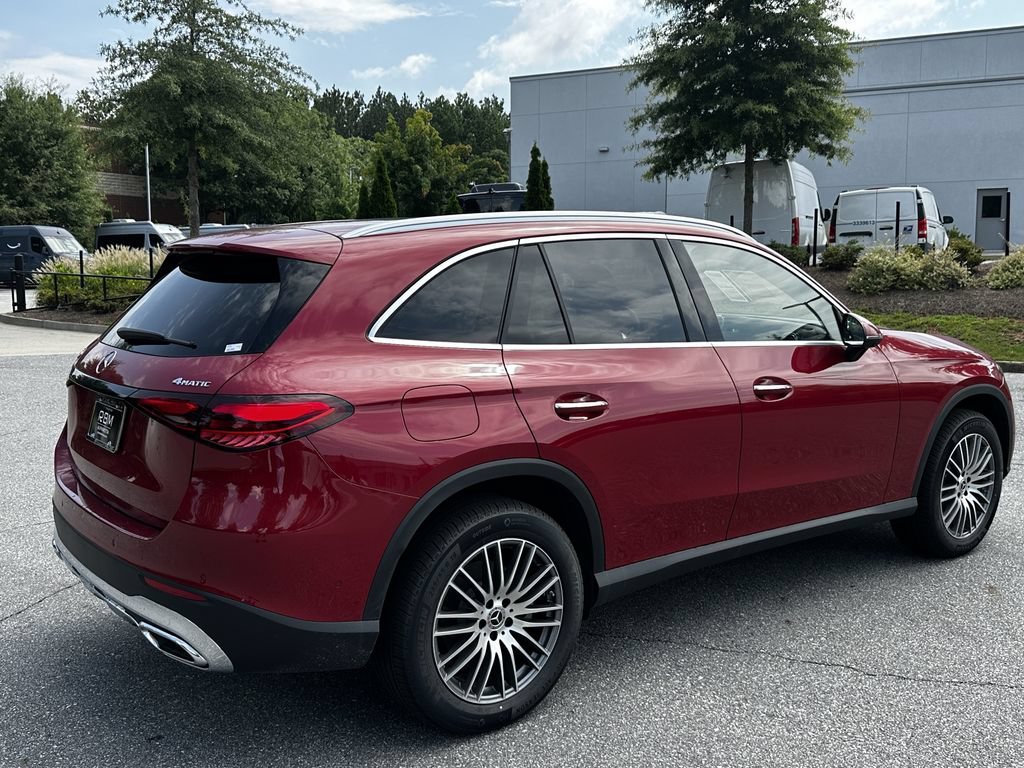 New 2026 MANUFAKTUR Patagonia Red Metallic Mercedes-Benz GLC 300 image 45