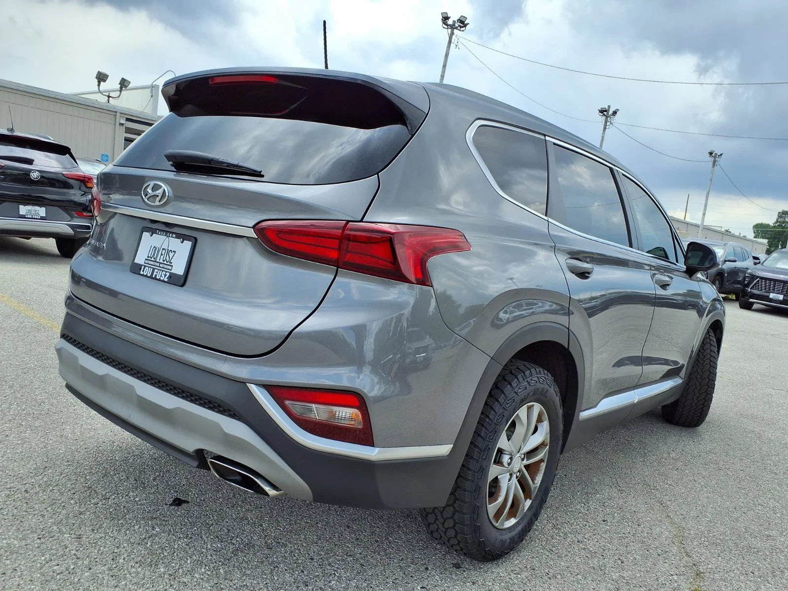 Used 2020 Machine Gray Hyundai SE image 33