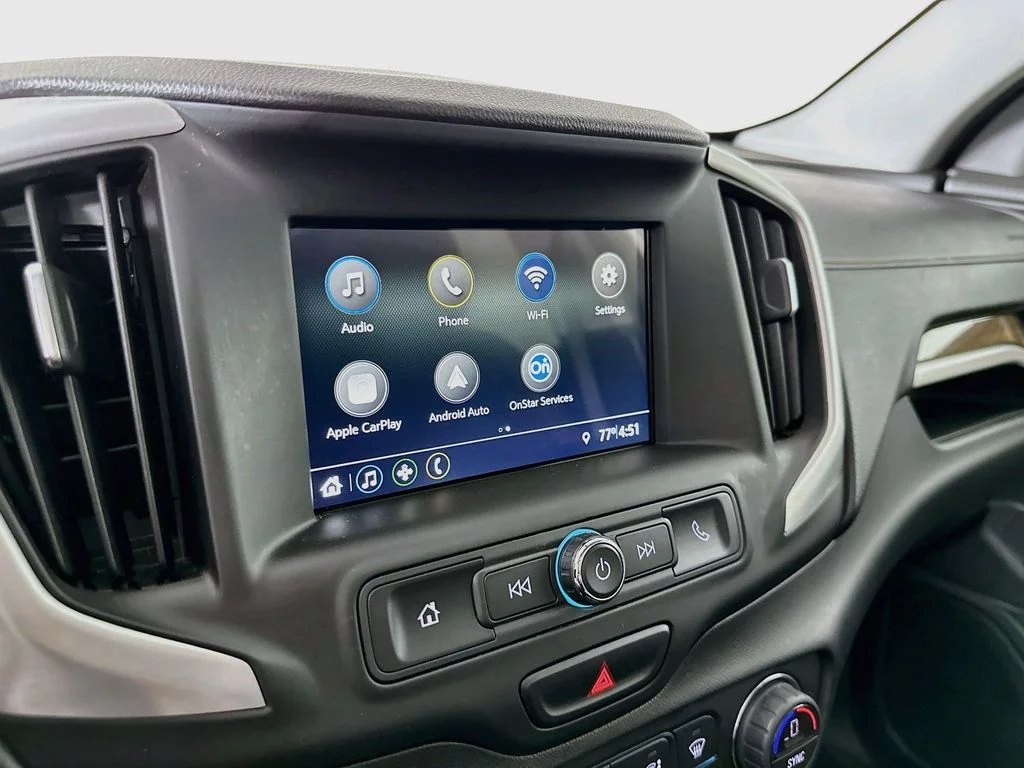 Used 2019 Steel Metallic GMC SLE image 17