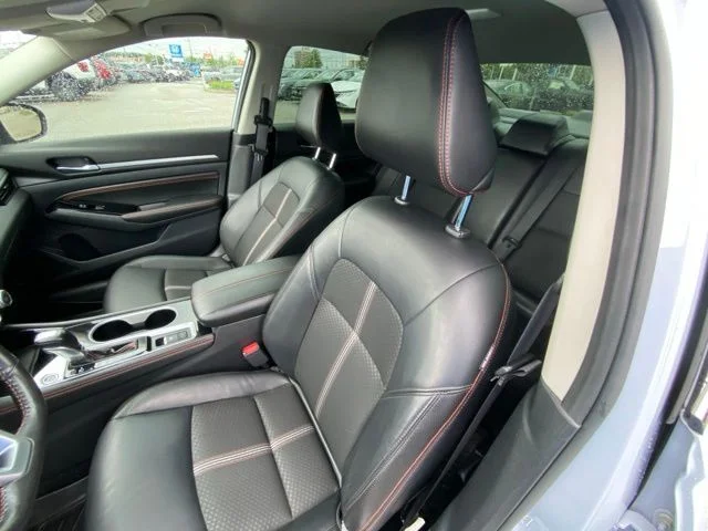 Used 2023 Pearl Nissan 2.5 SR image 14