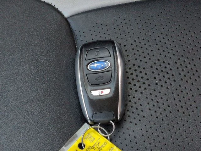 Used 2019 Blue Subaru 2.0i Limited image 28