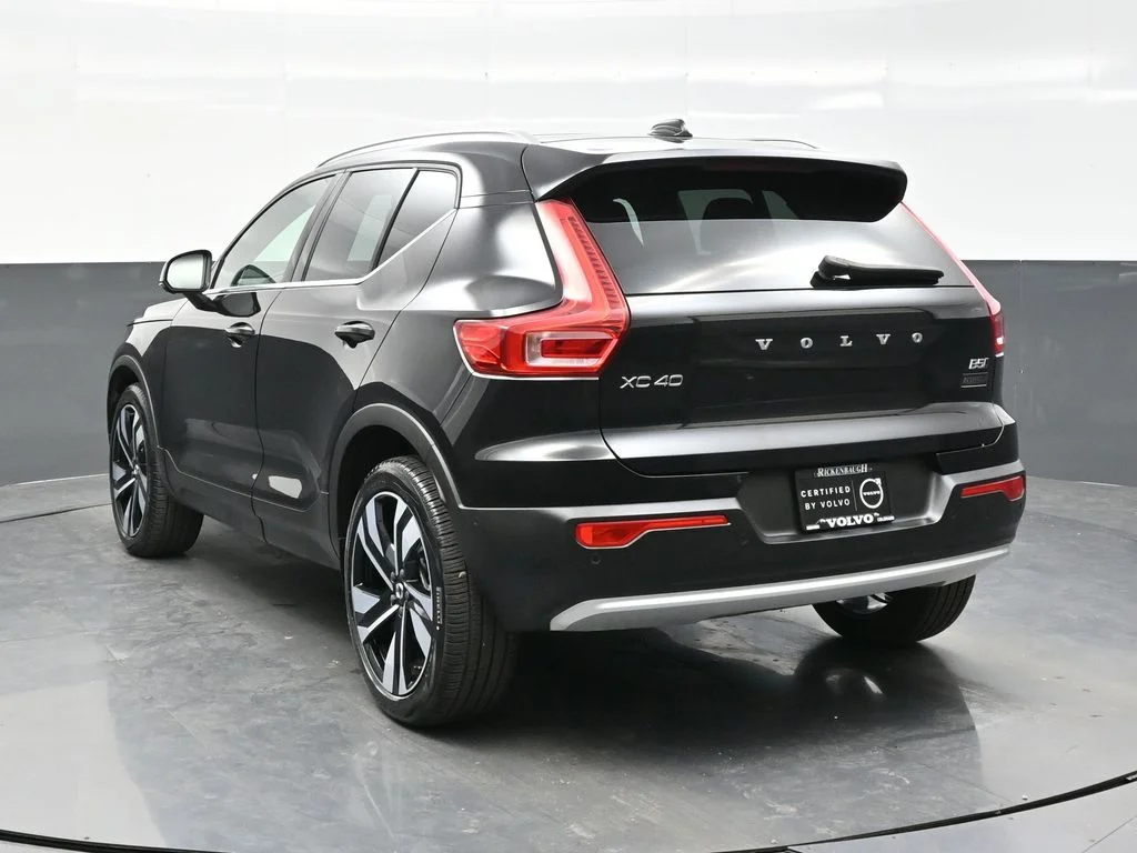 Certified Used 2025 Onyx Black Volvo Plus image 5