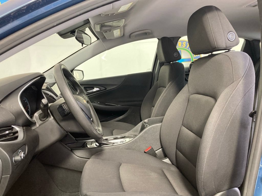 Used 2024 Lakeshore Blue Metallic Chevrolet 1LT image 11