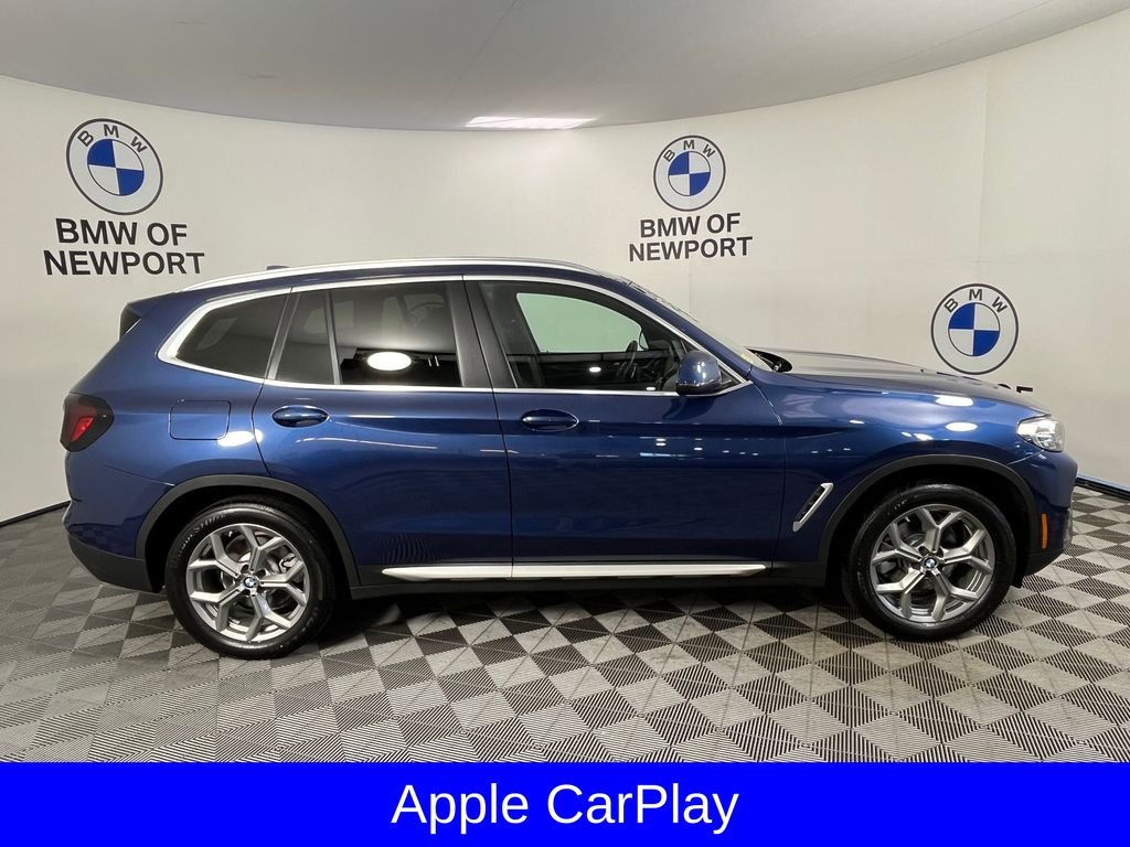 Used 2024 Blue BMW xDrive30i image 10