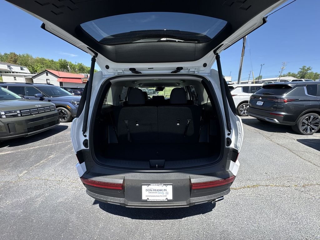 New 2026 White Hyundai SE AWD image 18