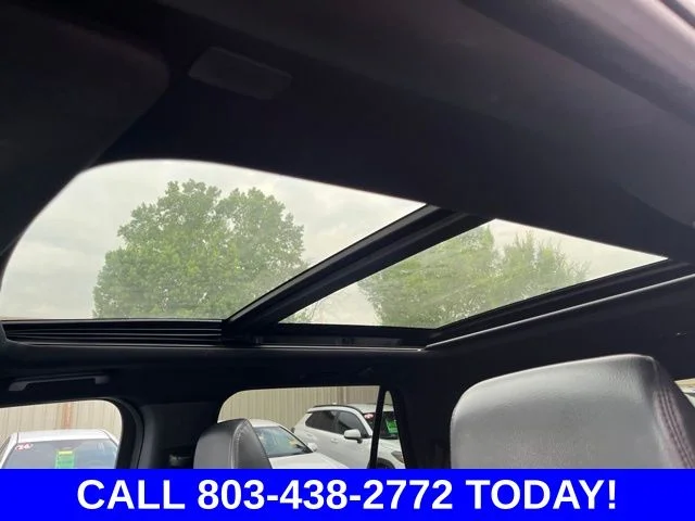 Used 2021 Black Ford XLT image 11