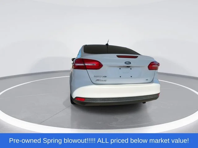Used 2018 White Ford SE image 7