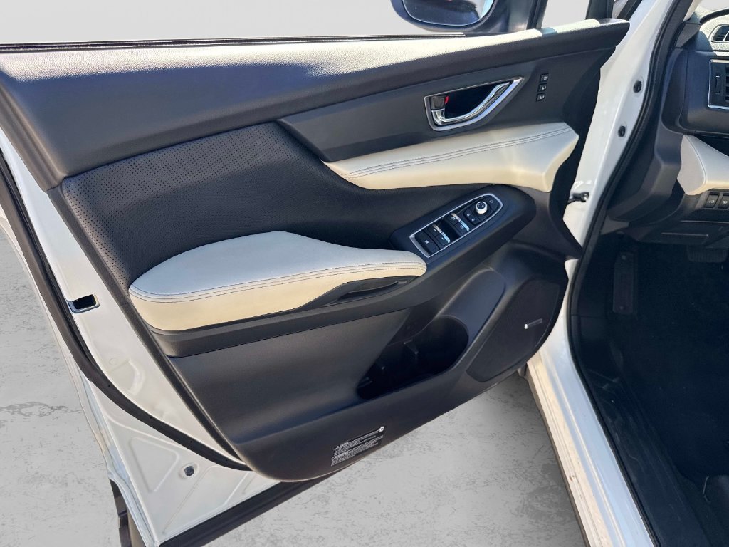 Used 2025 White Subaru Limited image 19