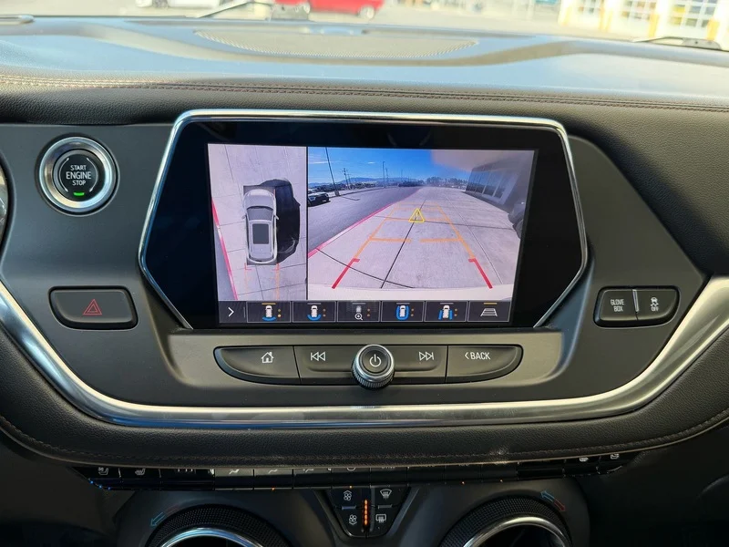 Used 2019 SUMMIT WHITE Chevrolet Premier image 11