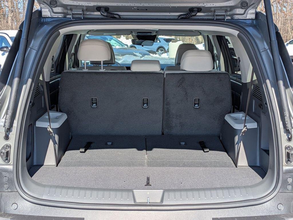 New 2026 Gray Hyundai SE image 27