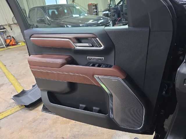Used 2026 Black GMC Denali Ultimate image 28