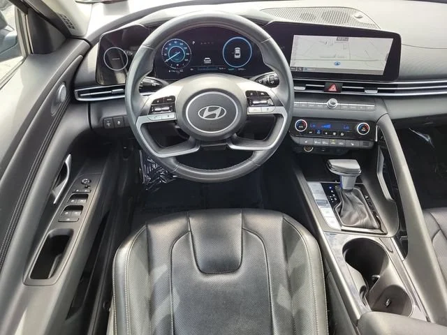 Used 2025 Black Hyundai Limited image 17