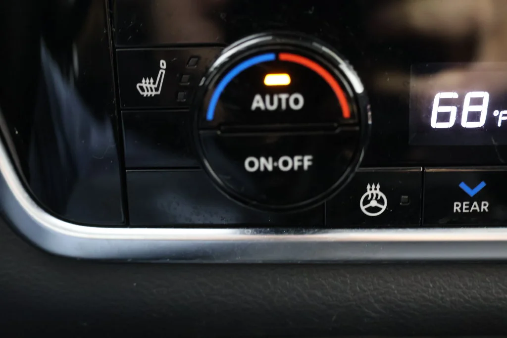 Used 2023 Super Black Nissan SL image 15