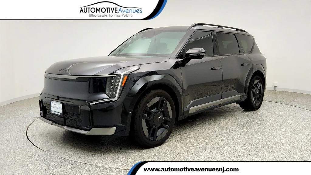 2024 Kia EV9 GT-Line AWD's photo