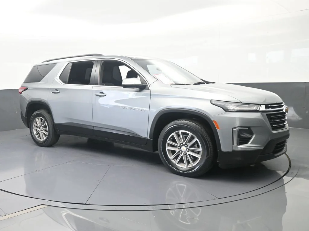 Used 2023 Sterling Gray Metallic Chevrolet LT image 7