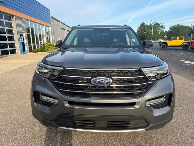 Certified Used 2023 Gray Ford XLT image 3