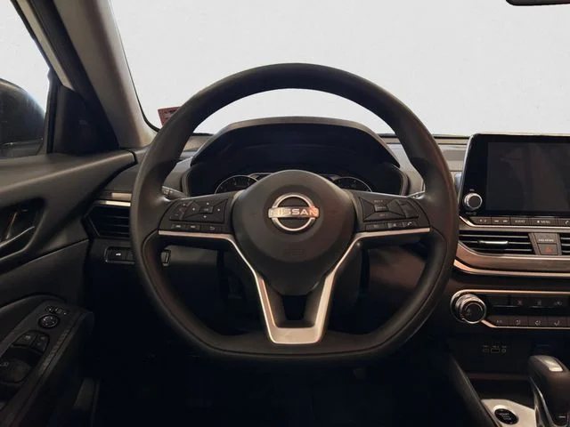 New 2026 White Nissan 2.5 SV image 12