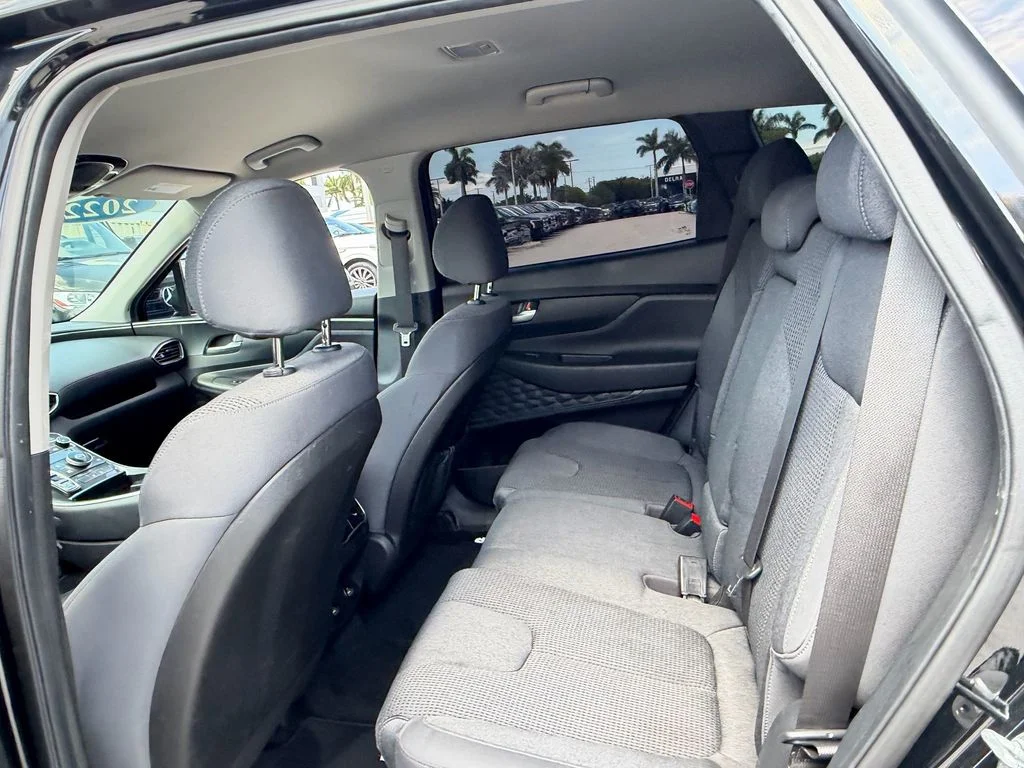 Used 2022 Black Hyundai SEL image 12